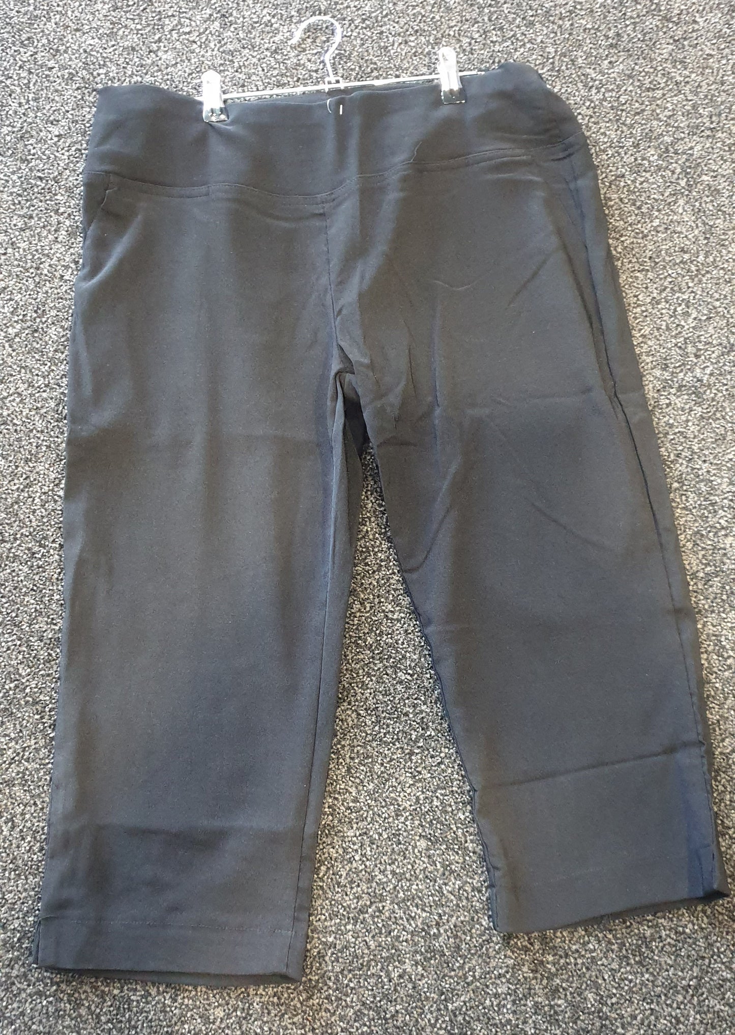 Pedal Pushers Sleek Ladies Black
